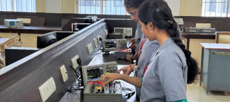 Analog Integrated Circuits / Analog and Digital Communication Lab